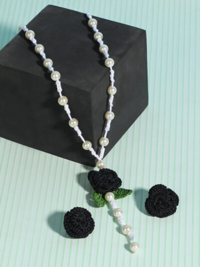 Pendant Set- White & Black - Image 3